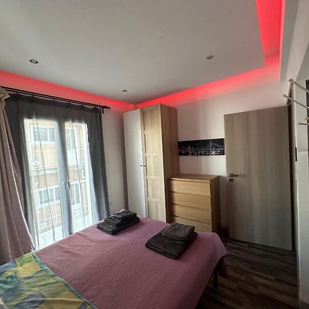 Apartment Center Piraeus Location Kastella Passalimani Port Eksteriør billede