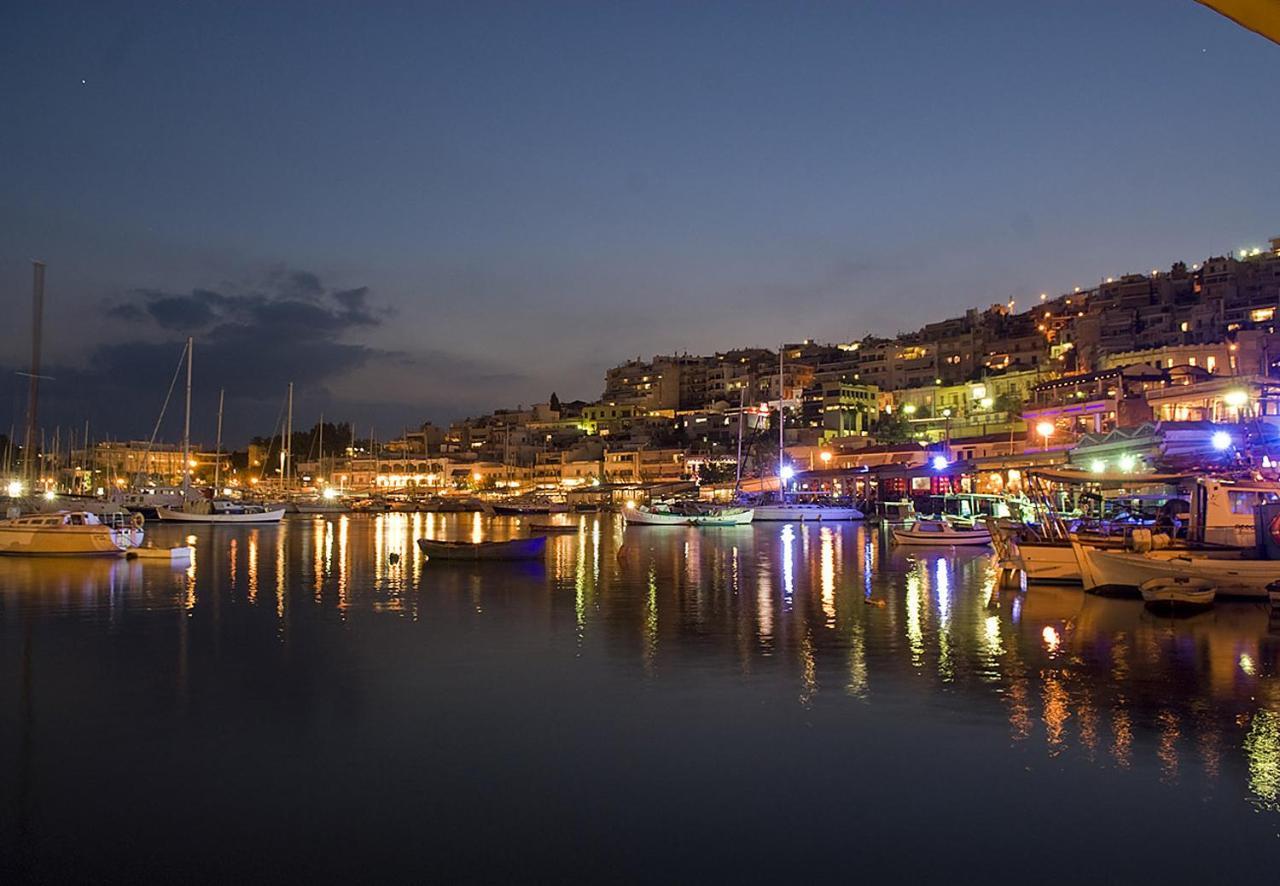 Apartment Center Piraeus Location Kastella Passalimani Port Eksteriør billede