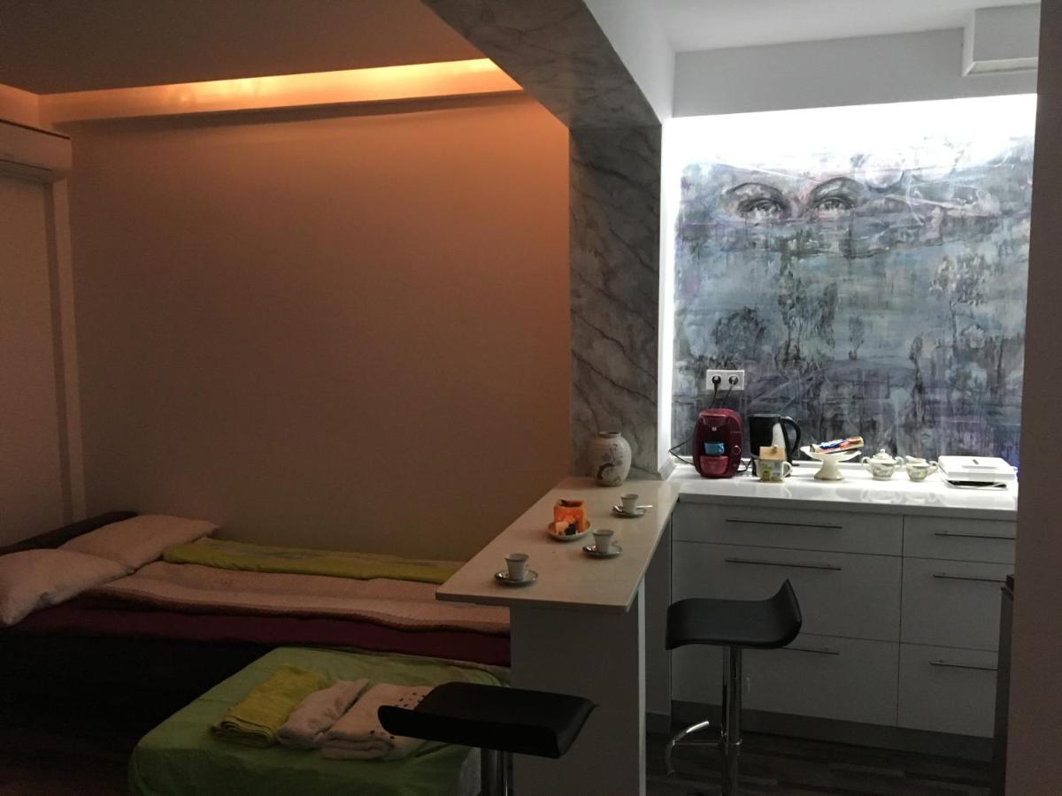 Apartment Center Piraeus Location Kastella Passalimani Port Eksteriør billede