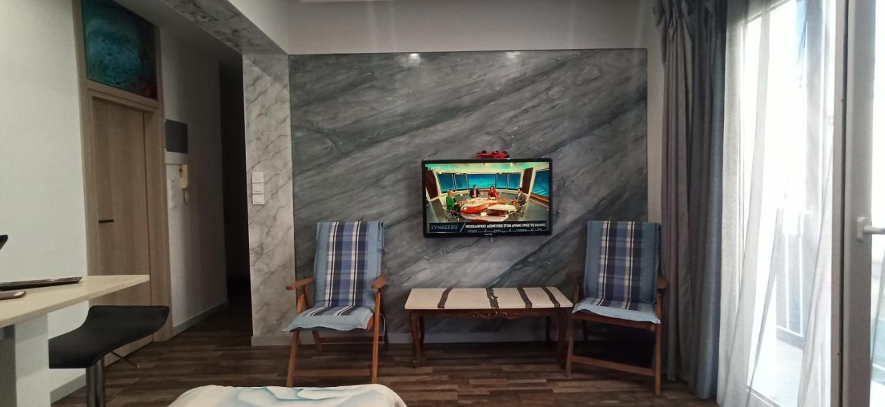 Apartment Center Piraeus Location Kastella Passalimani Port Eksteriør billede