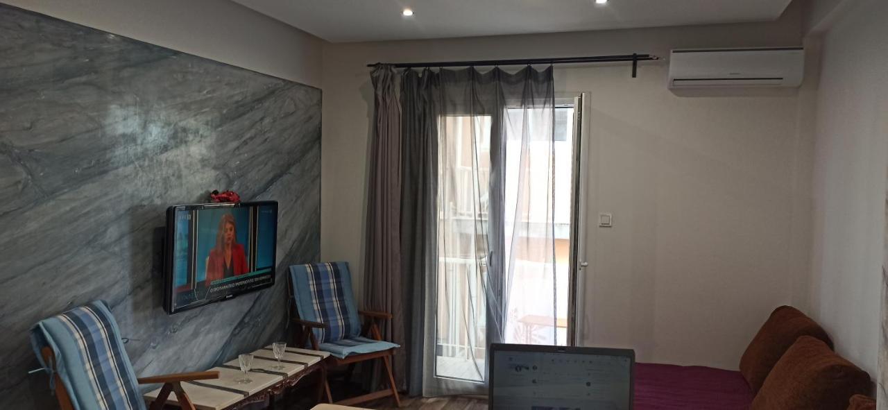 Apartment Center Piraeus Location Kastella Passalimani Port Eksteriør billede