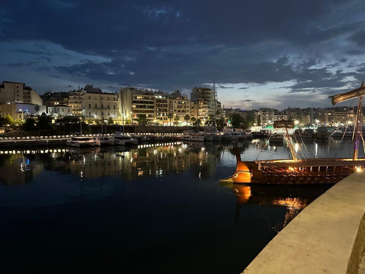 Apartment Center Piraeus Location Kastella Passalimani Port Eksteriør billede